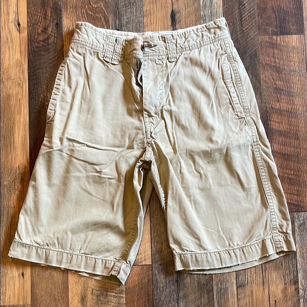 American Eagle Longer Length Khaki Shorts - Men’s 28